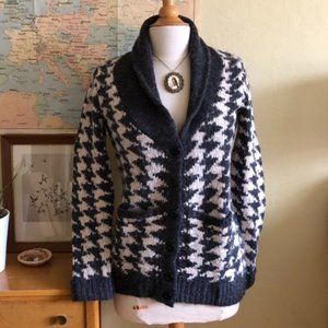 GUC Herringbone Cozy Shawl Sweater by Silence+Noise